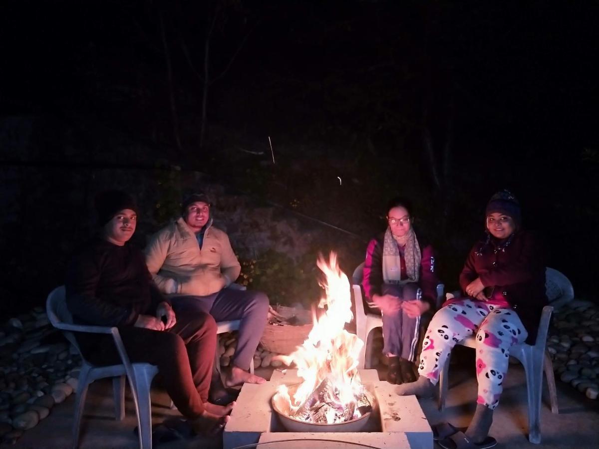 Neha Homestay Шимла Экстерьер фото
